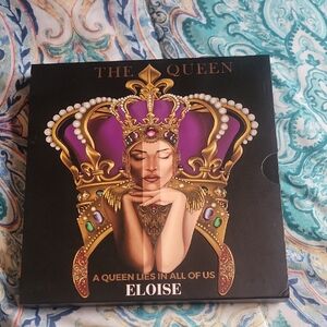 Eloise The Queen Eyeshadow Palette - Purple and Gold